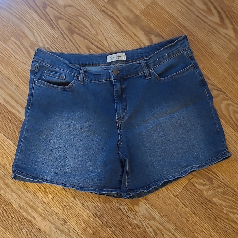 Jessica Simpson Shorts.